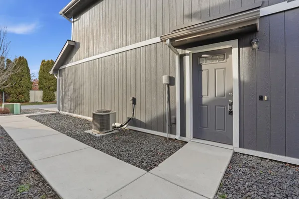 $675,000 | 1412 North Michigan Lane, Unit 1414, Greenacres, WA 99016