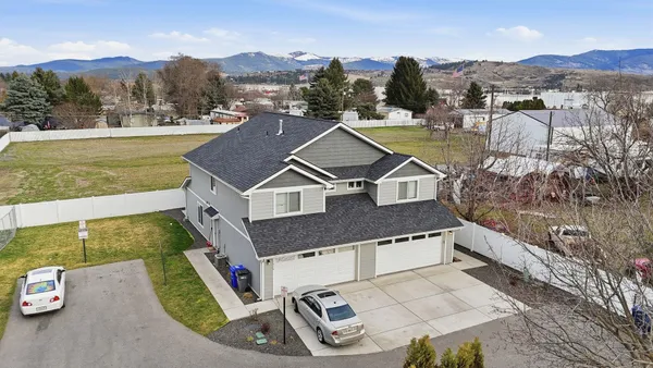 $675,000 | 1412 North Michigan Lane, Unit 1414, Greenacres, WA 99016
