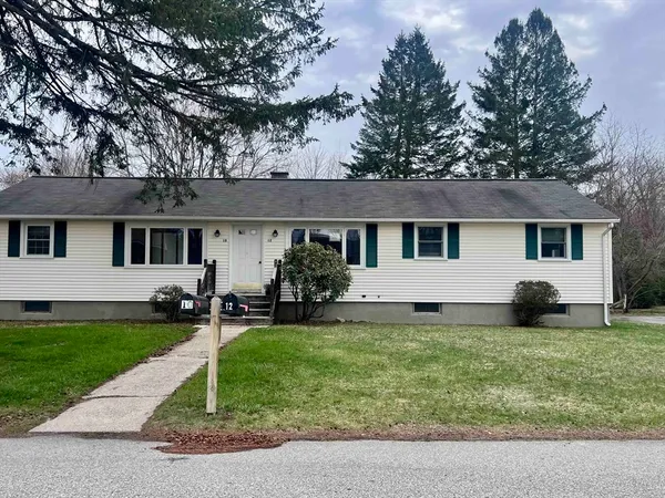 $2,500 | 12 Saran Avenue, Unit 12, Bedford, MA 01730