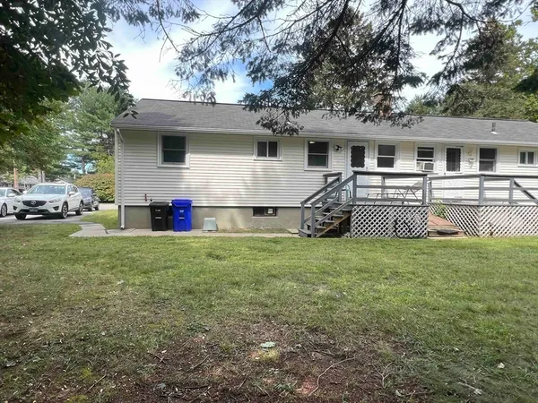 $2,500 | 12 Saran Avenue, Unit 12, Bedford, MA 01730