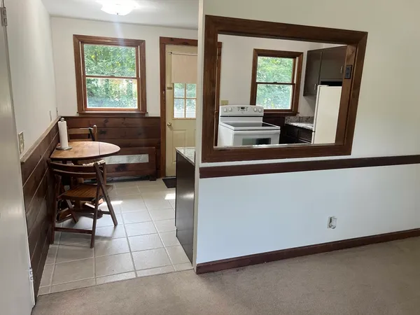 $2,500 | 12 Saran Avenue, Unit 12, Bedford, MA 01730