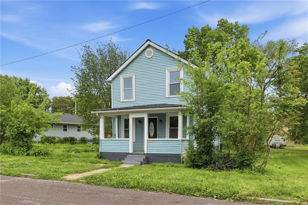 309 Kickapoo Street Leavenworth, KS 66048 - Photo 2 of 27