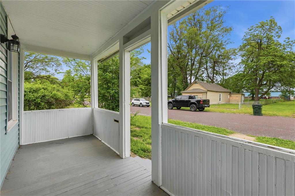 309 Kickapoo Street Leavenworth, KS 66048 - Photo 5 of 27