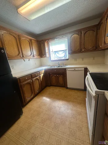 $205,000 | 4502 Fausse Drive, Baker, LA 70714