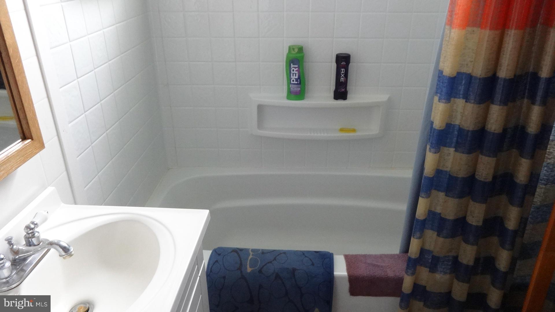 1731 Quantico Road Edgewater, MD 21037 - Photo 11 of 14 Bath