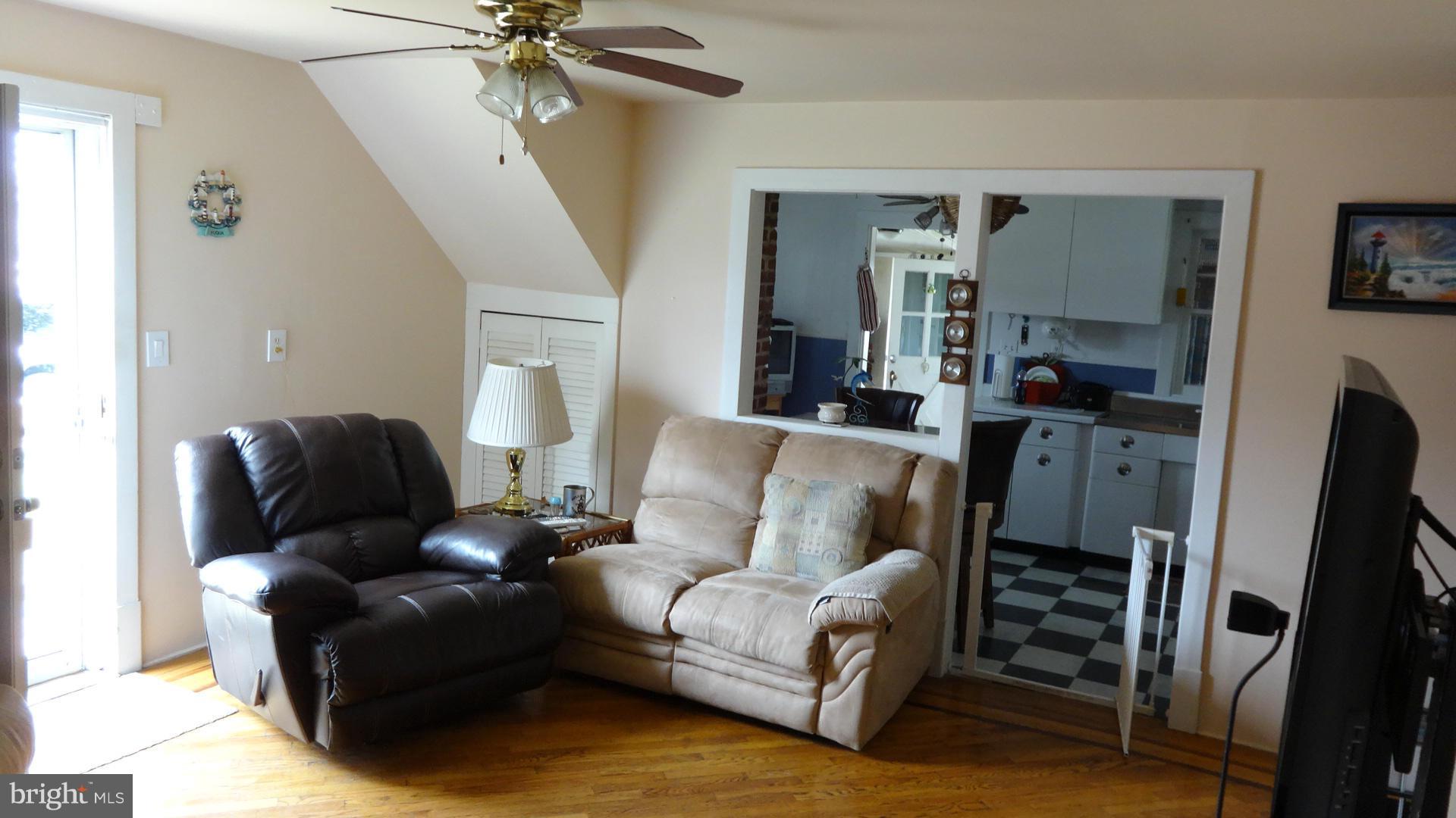 1731 Quantico Road Edgewater, MD 21037 - Photo 6 of 14 Interior (General)