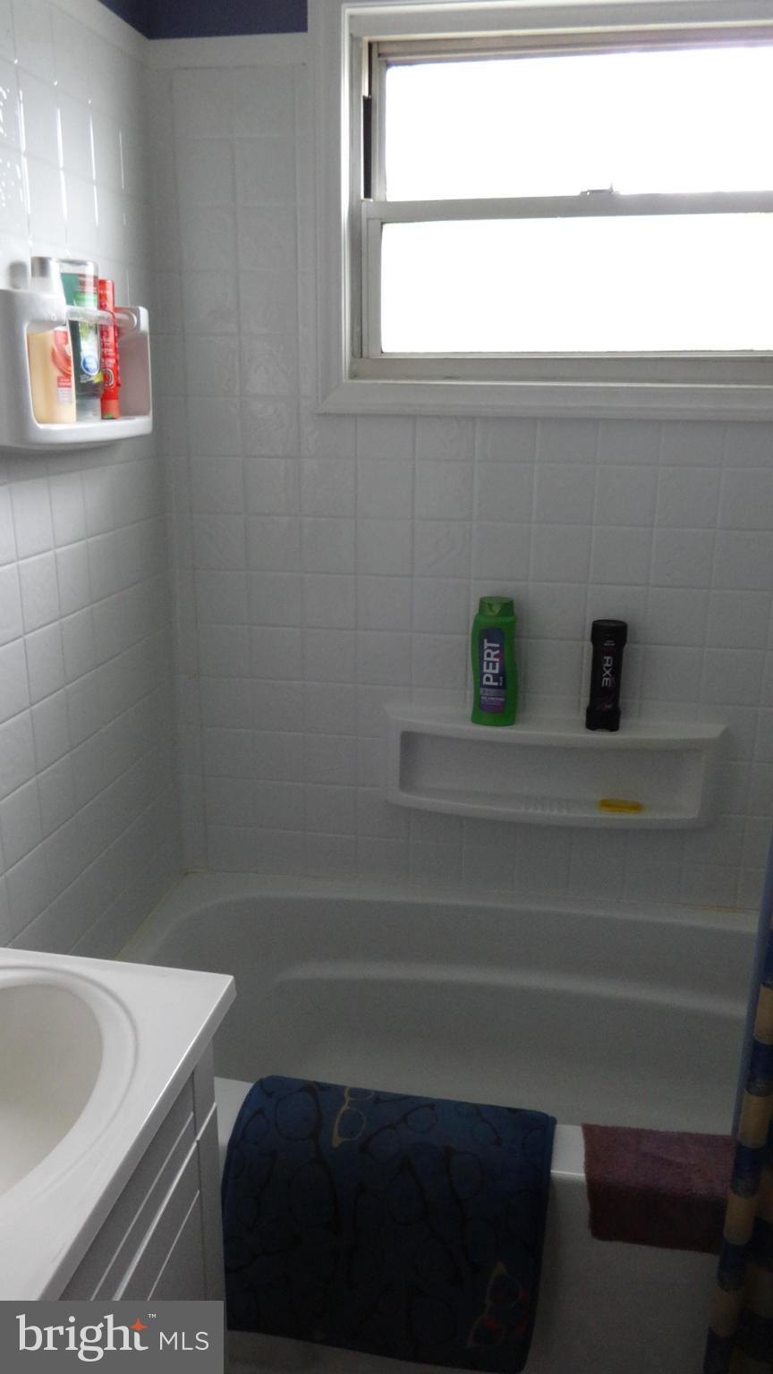 1731 Quantico Road Edgewater, MD 21037 - Photo 10 of 14 Bath
