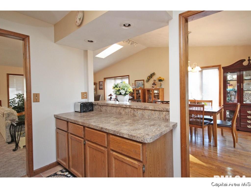 17147 River View Road Petersburg, IL 62675 - Photo 8 of 36 Gallery Image 8