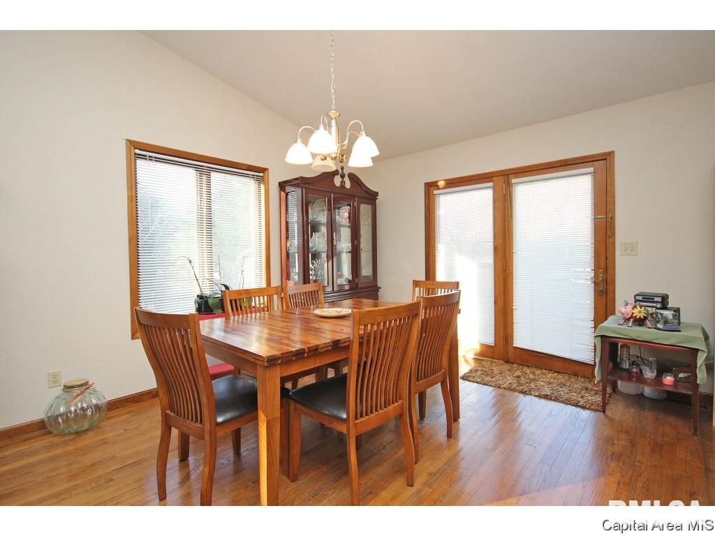 17147 River View Road Petersburg, IL 62675 - Photo 9 of 36 Gallery Image 9