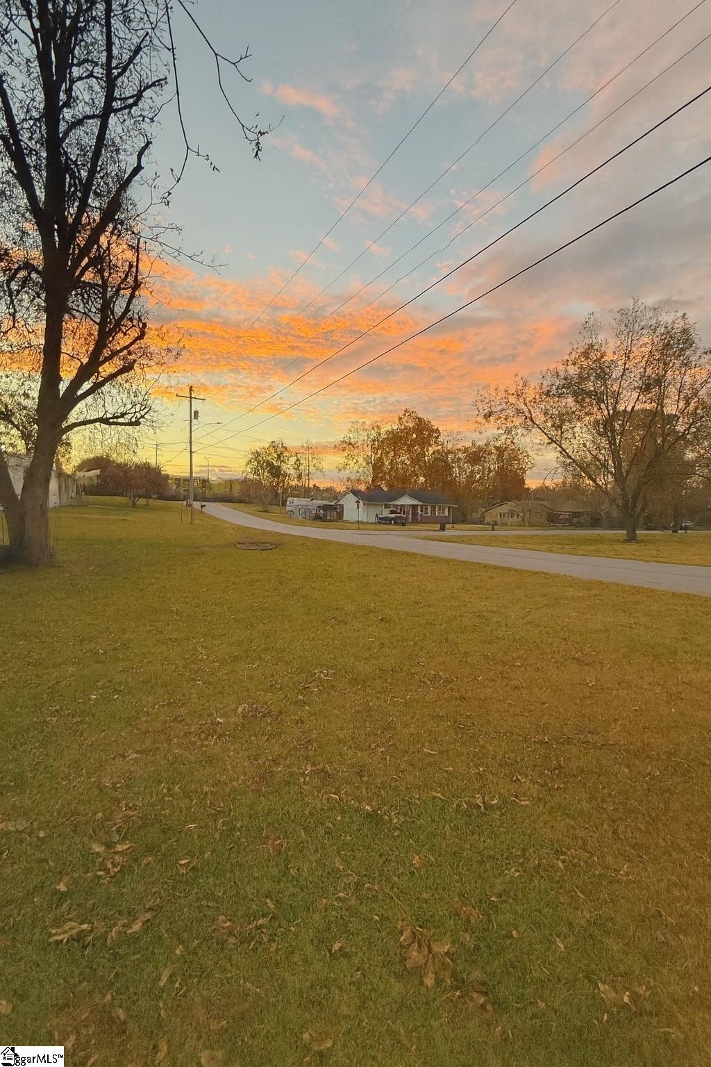 203 B Cresent Street Easley, SC 29640 - Photo 4 of 9