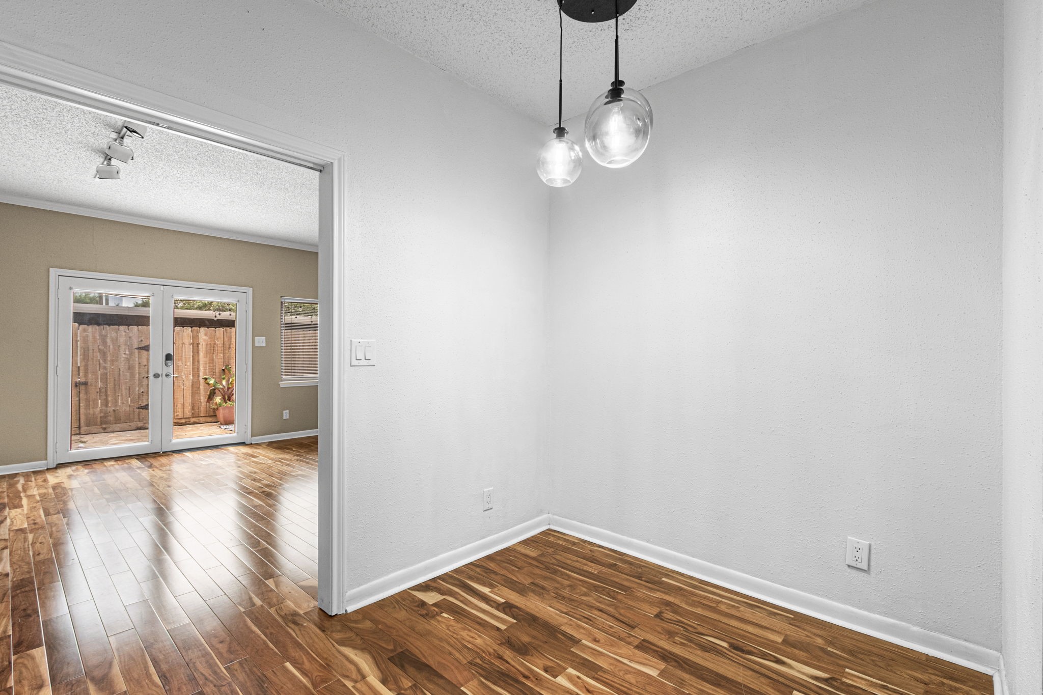 3749 Wakeforest Avenue Houston, TX 77098 - Photo 17 of 36 Virtual white Painted Kitchen area.