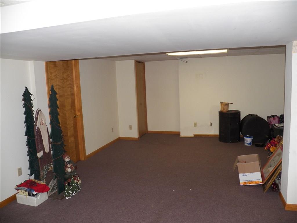110 Owens View Avenue Apollo, PA 15613 - Photo 13 of 24