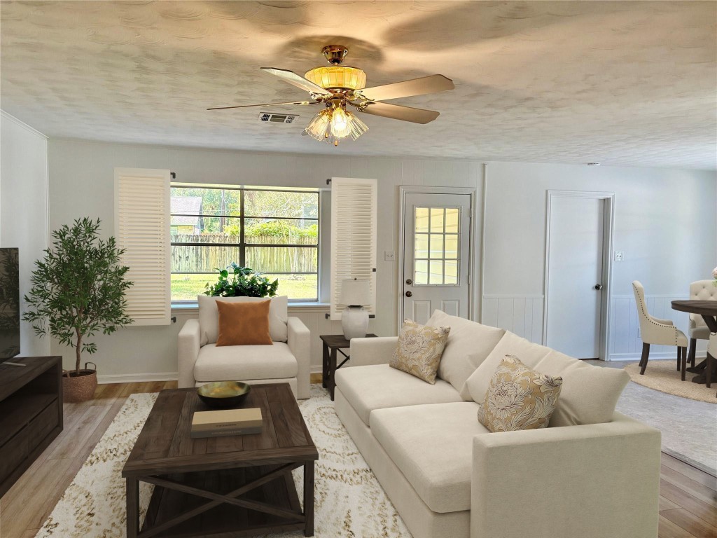 1111 Burning Tree Road Kingwood, TX 77339 - Photo 12 of 32 Virtually Staged