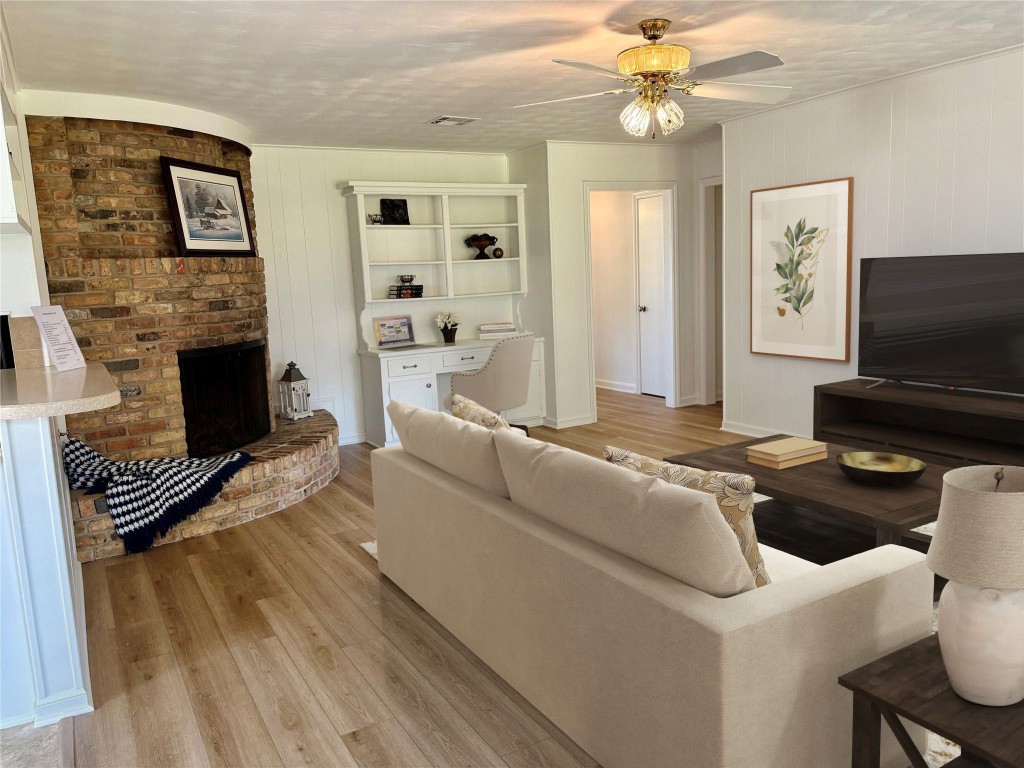 1111 Burning Tree Road Kingwood, TX 77339 - Photo 14 of 32 Virtually Staged