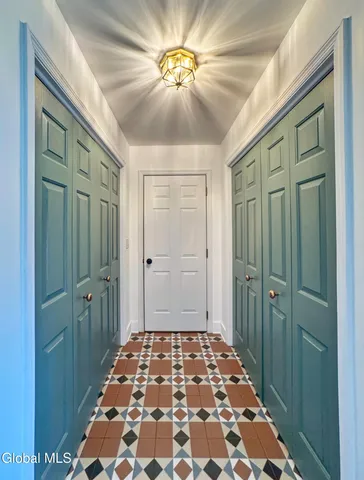 $638,000 | 5 Clubhouse Court, Saratoga Springs, NY 12866