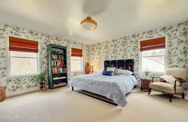 $638,000 | 5 Clubhouse Court, Saratoga Springs, NY 12866