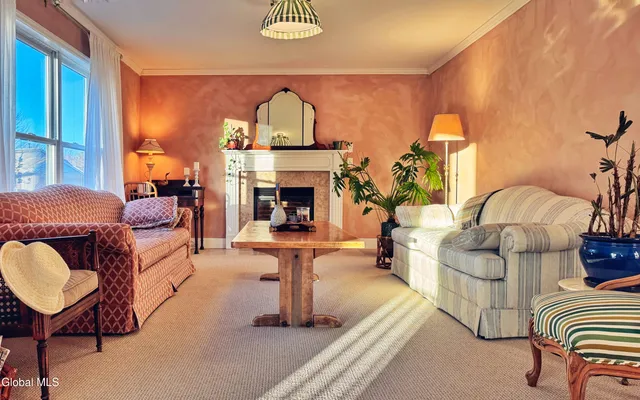 $638,000 | 5 Clubhouse Court, Saratoga Springs, NY 12866