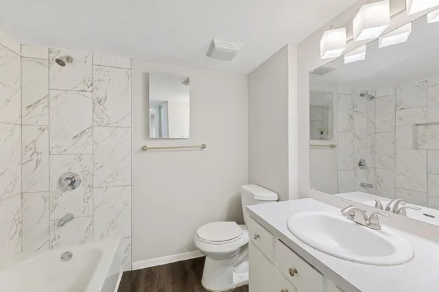 $1,050 | 5005 Manor Road, Unit 232, Austin, TX 78723