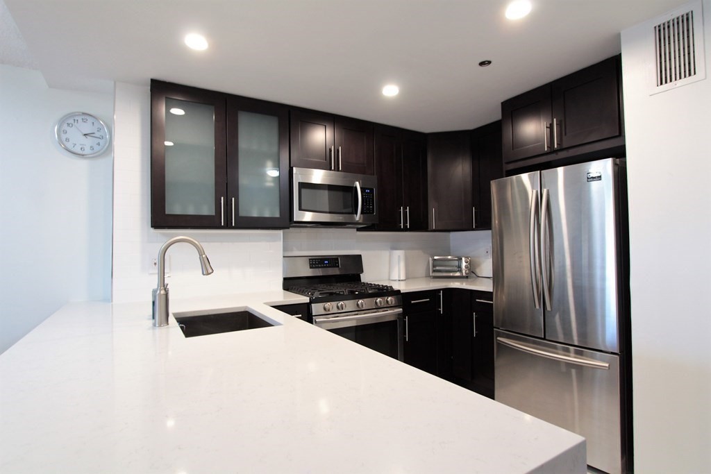 151 Tremont Street, Unit 16A Boston, MA 02111 - Photo 2 of 23