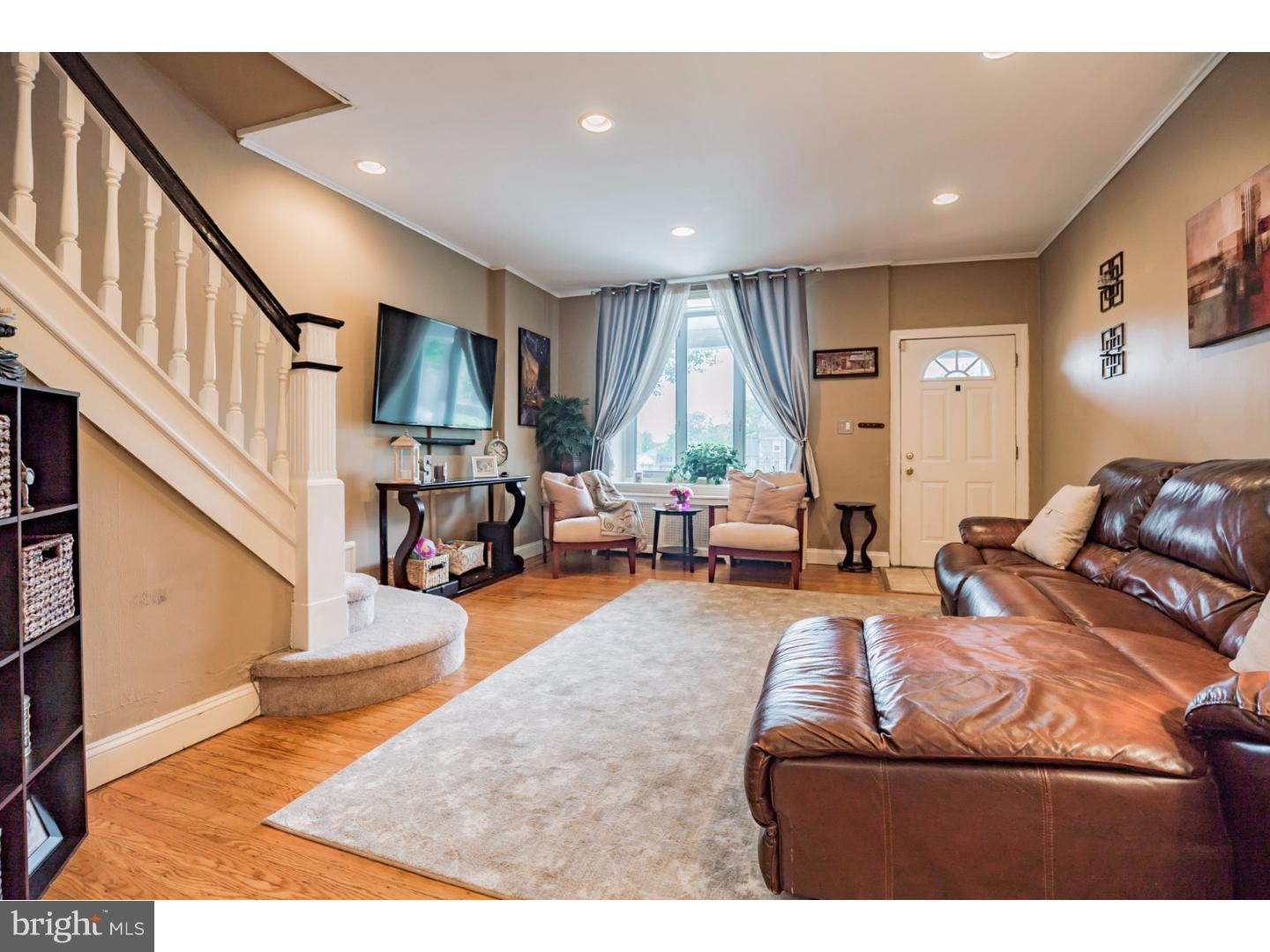 417 Righter Street Philadelphia, PA 19128 - Photo 5 of 25 Gallery Image 5