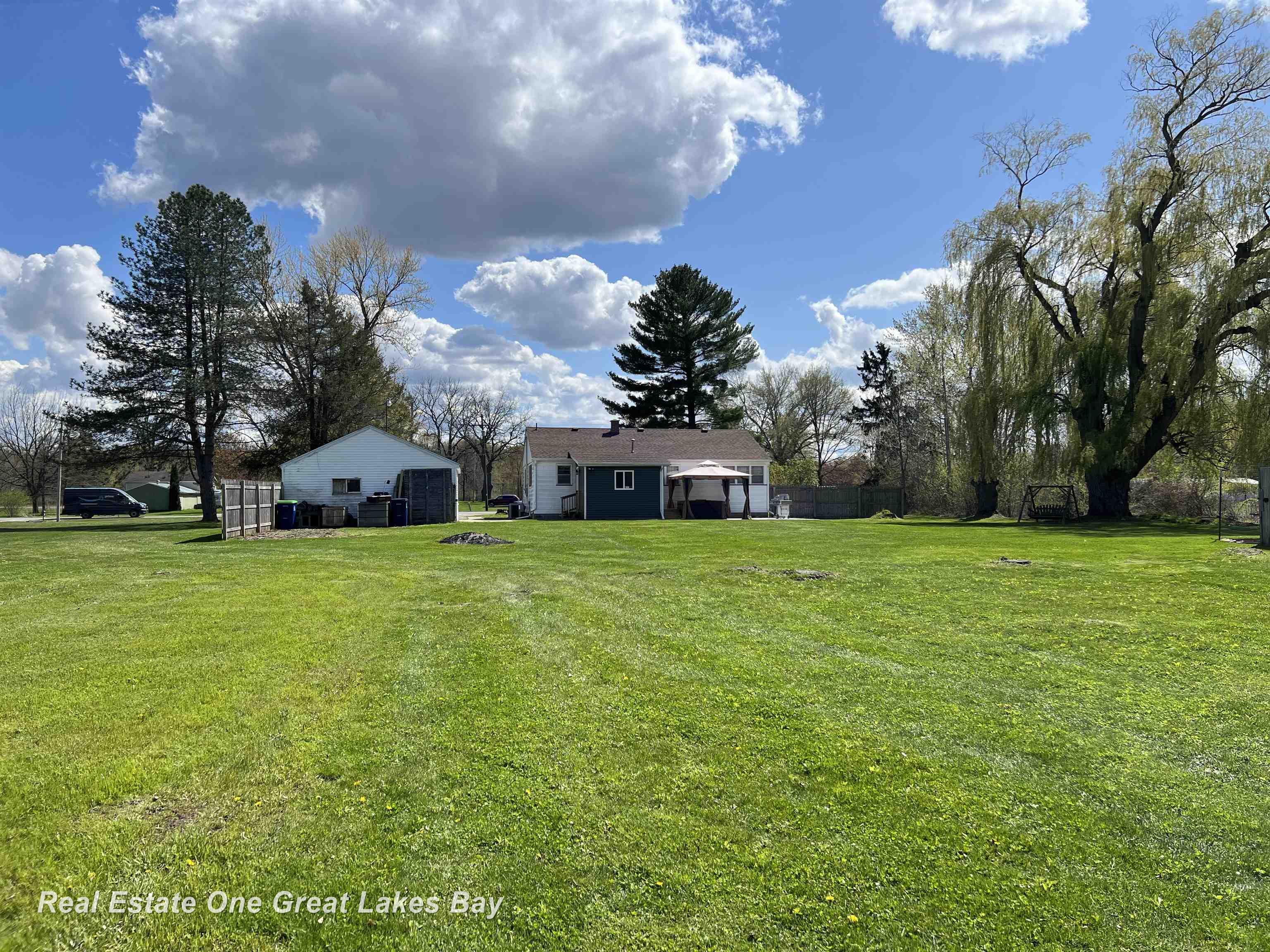 2675 Gabel Road Saginaw, MI 48601 - Photo 19 of 21 Gallery Image 19