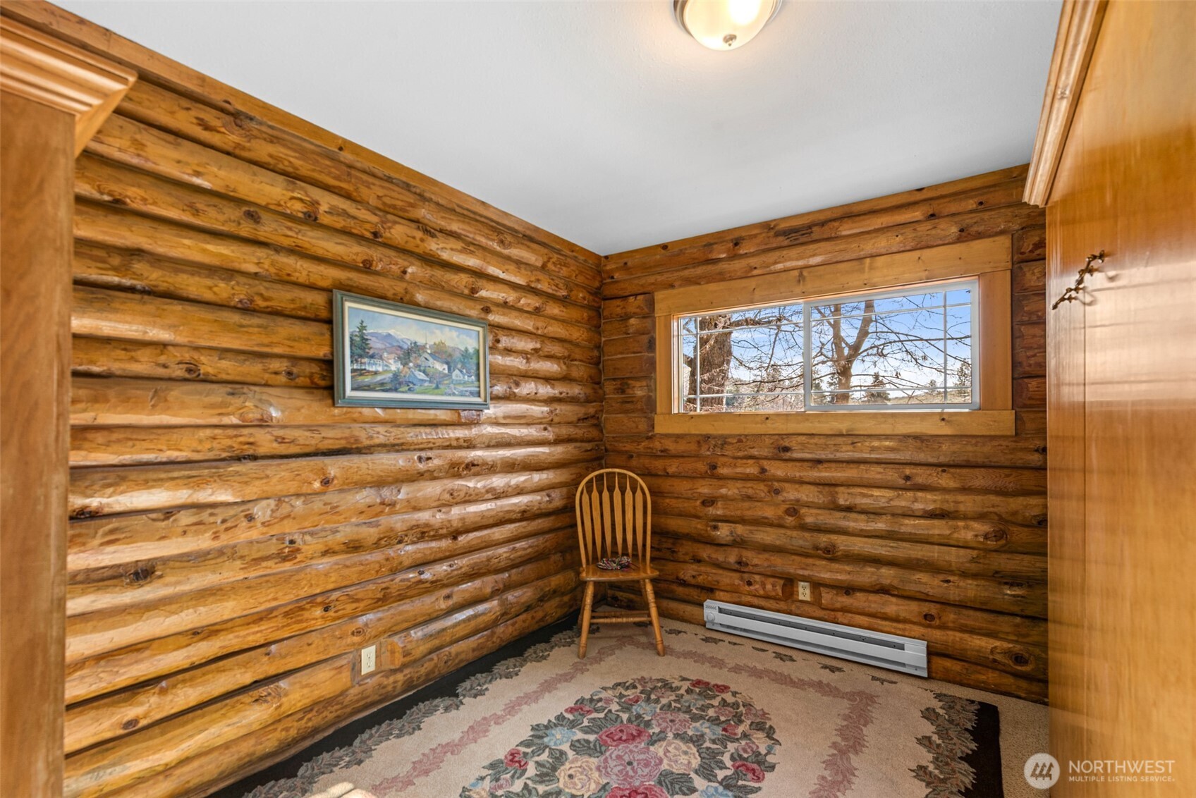 75 Purtteman Gulch Road Chelan, WA 98816 - Photo 13 of 40 a view of entryway with wooden floor