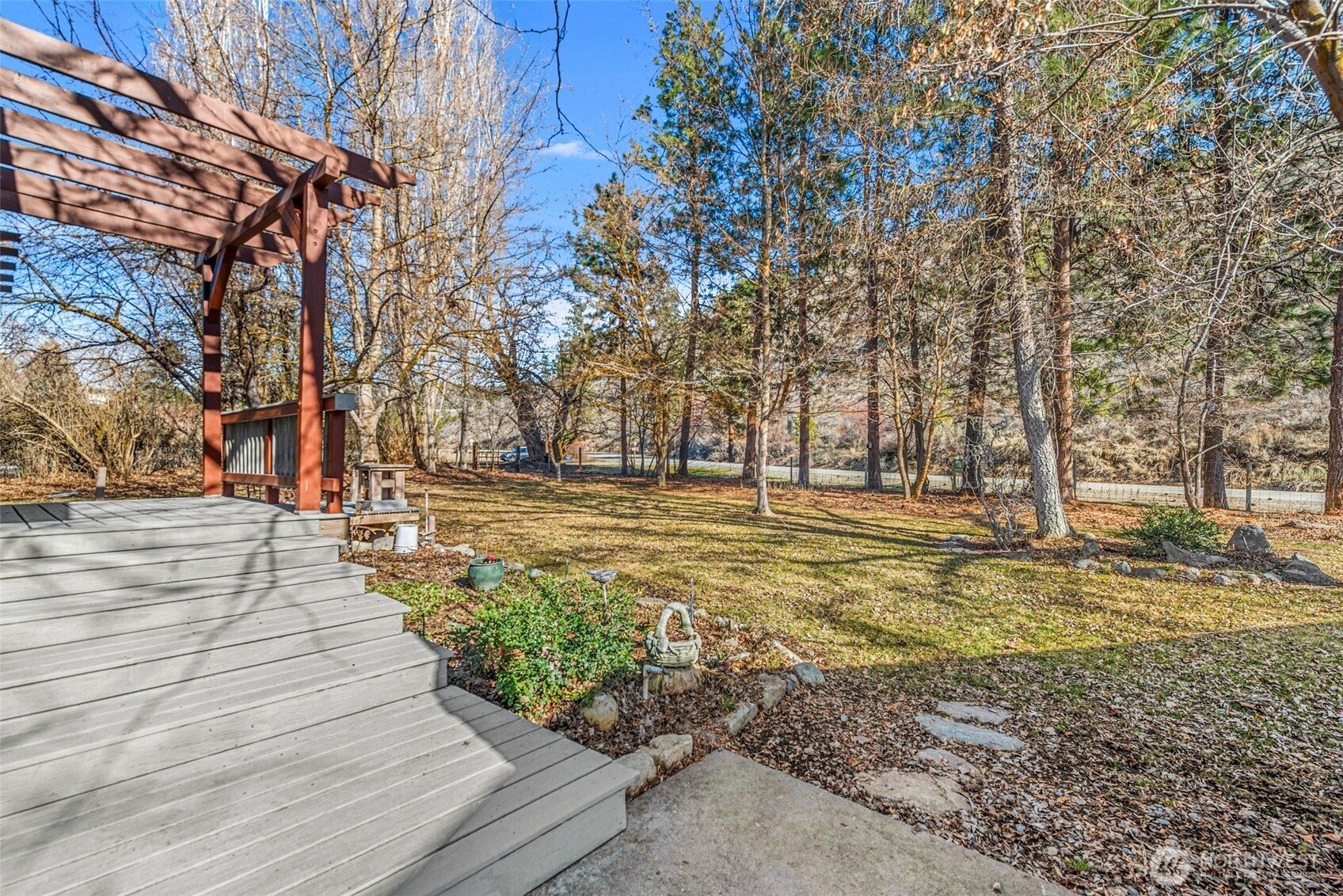 75 Purtteman Gulch Road Chelan, WA 98816 - Photo 29 of 40