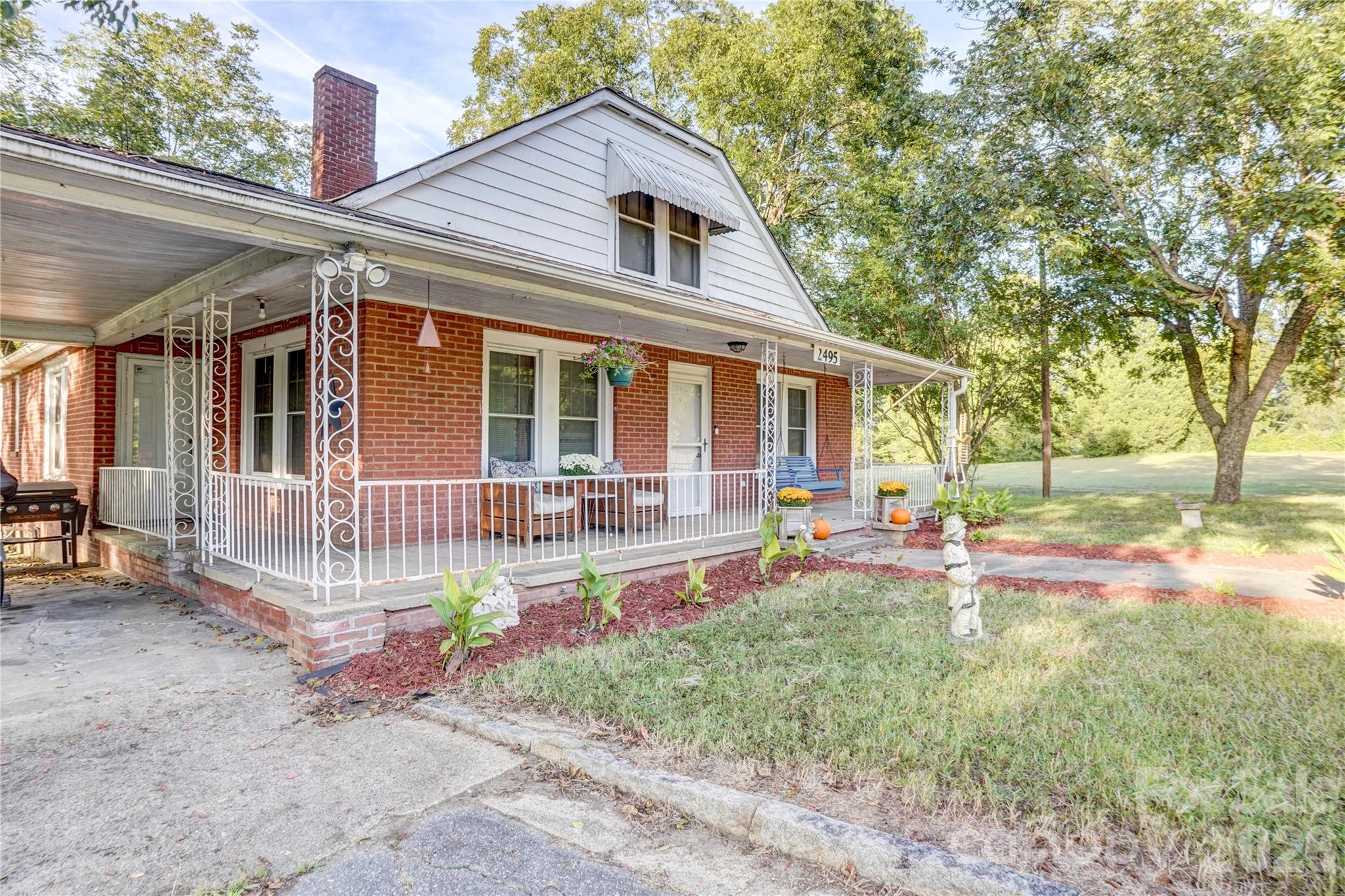 2495 Centergrove Road Kannapolis, NC 28083 - Photo 26 of 36 front view of a house with a yard