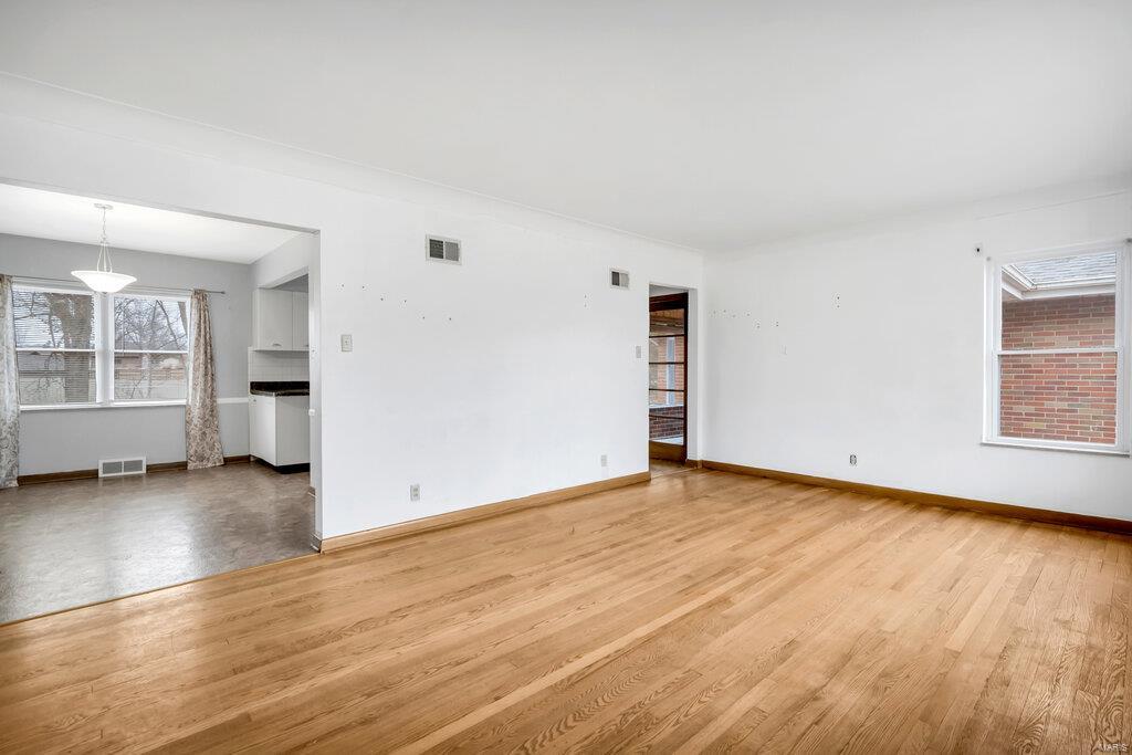 4512 Butler Hill Road St. Louis, MO 63128 - Photo 3 of 35 Gallery Image 3