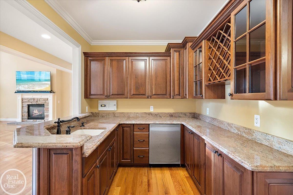 877 Quarry Drive Rochester Hills, MI 48306 - Photo 37 of 86