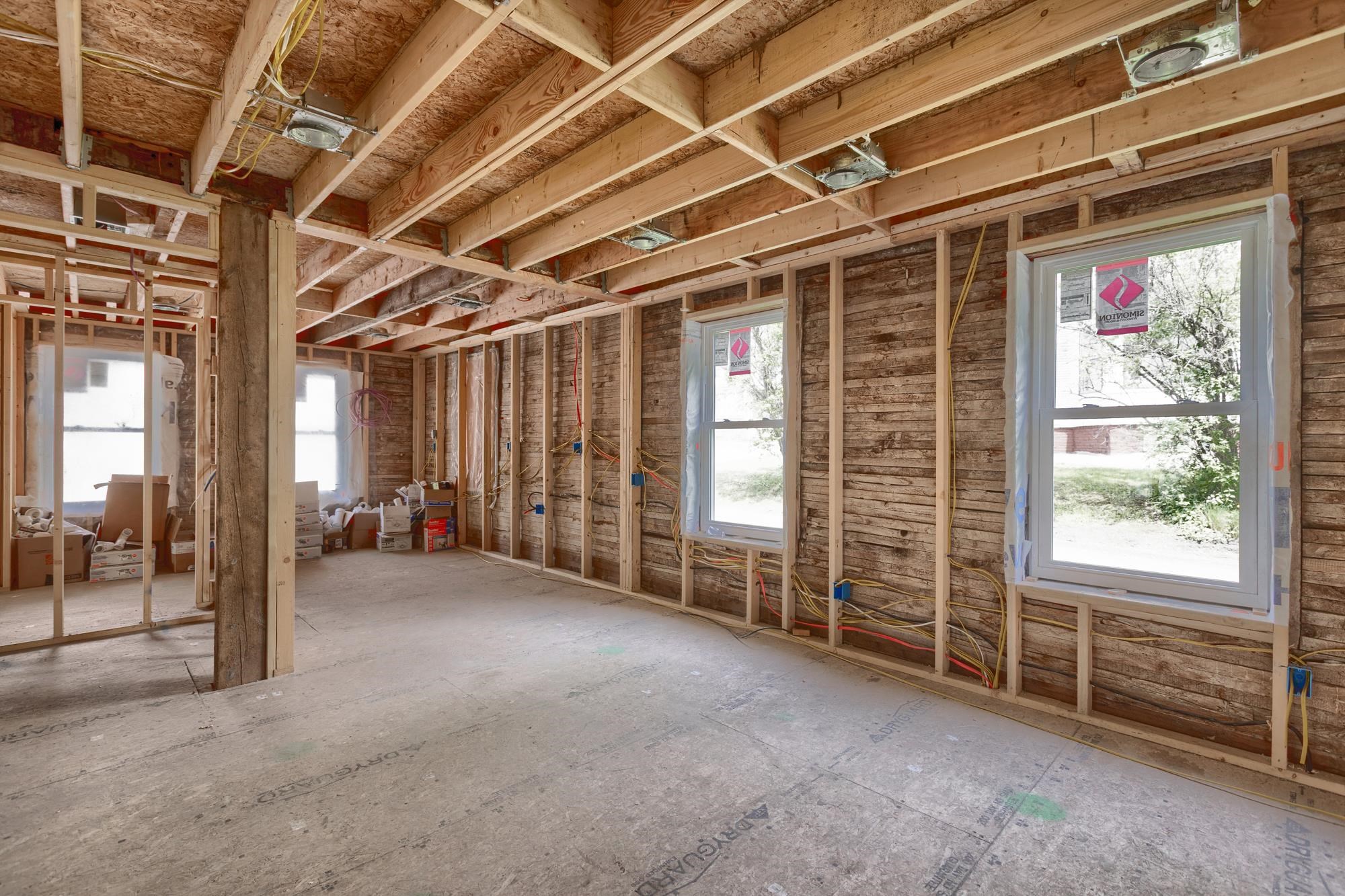 7 Commonwealth Avenue Ludlow, VT 05149 - Photo 4 of 10 Gallery Image 4