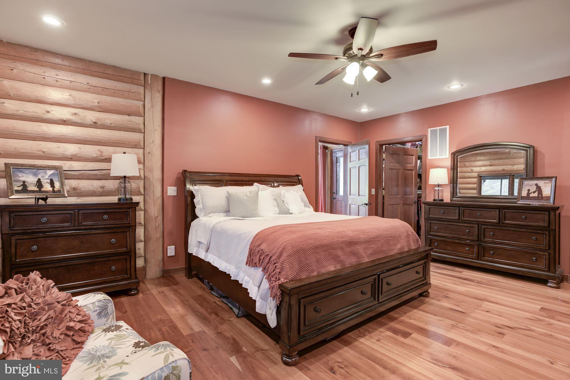 18651 Canby Road Leesburg, VA 20175 - Photo 31 of 68 Master bedroom first level