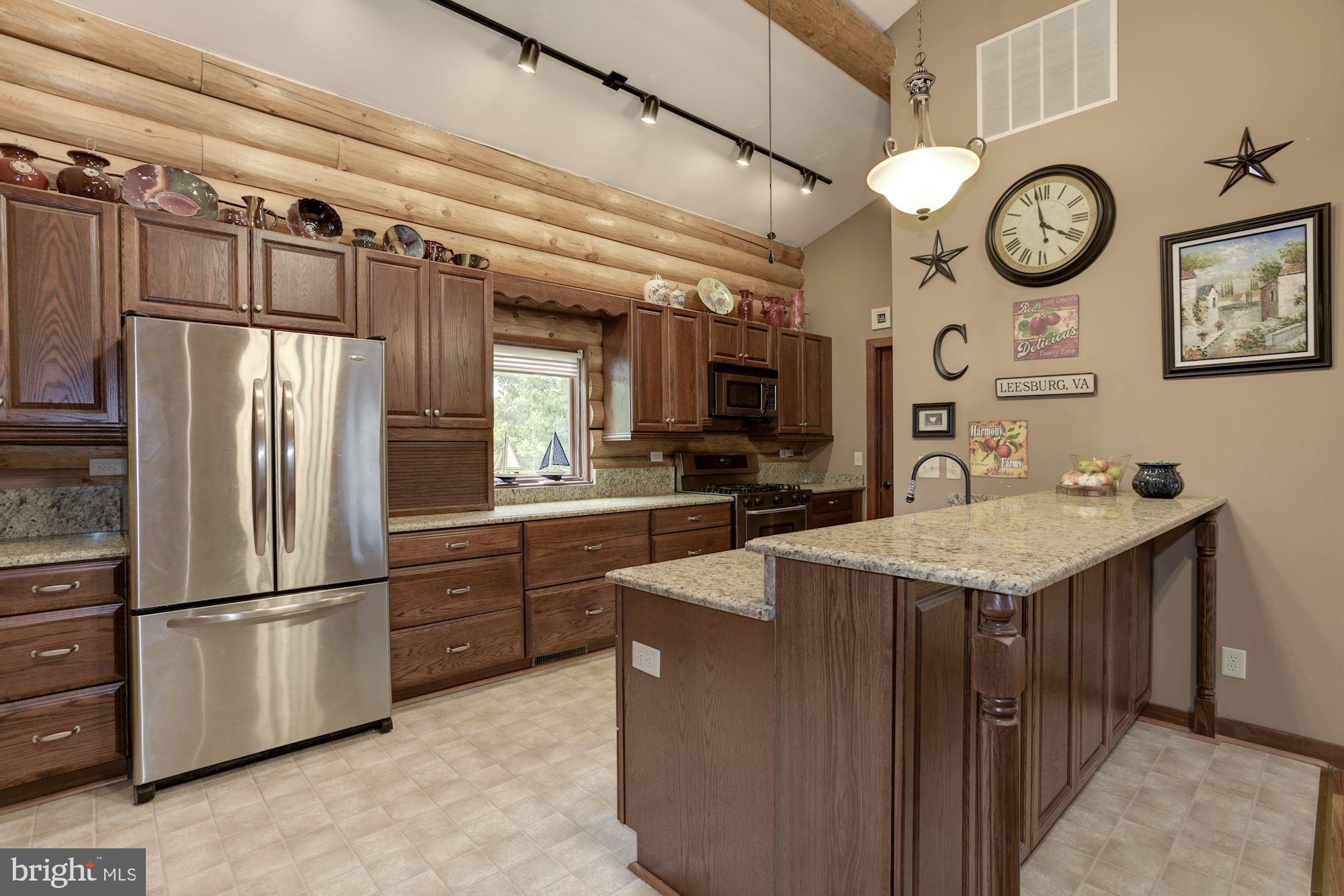 18651 Canby Road Leesburg, VA 20175 - Photo 39 of 68 In-law suite kitchen