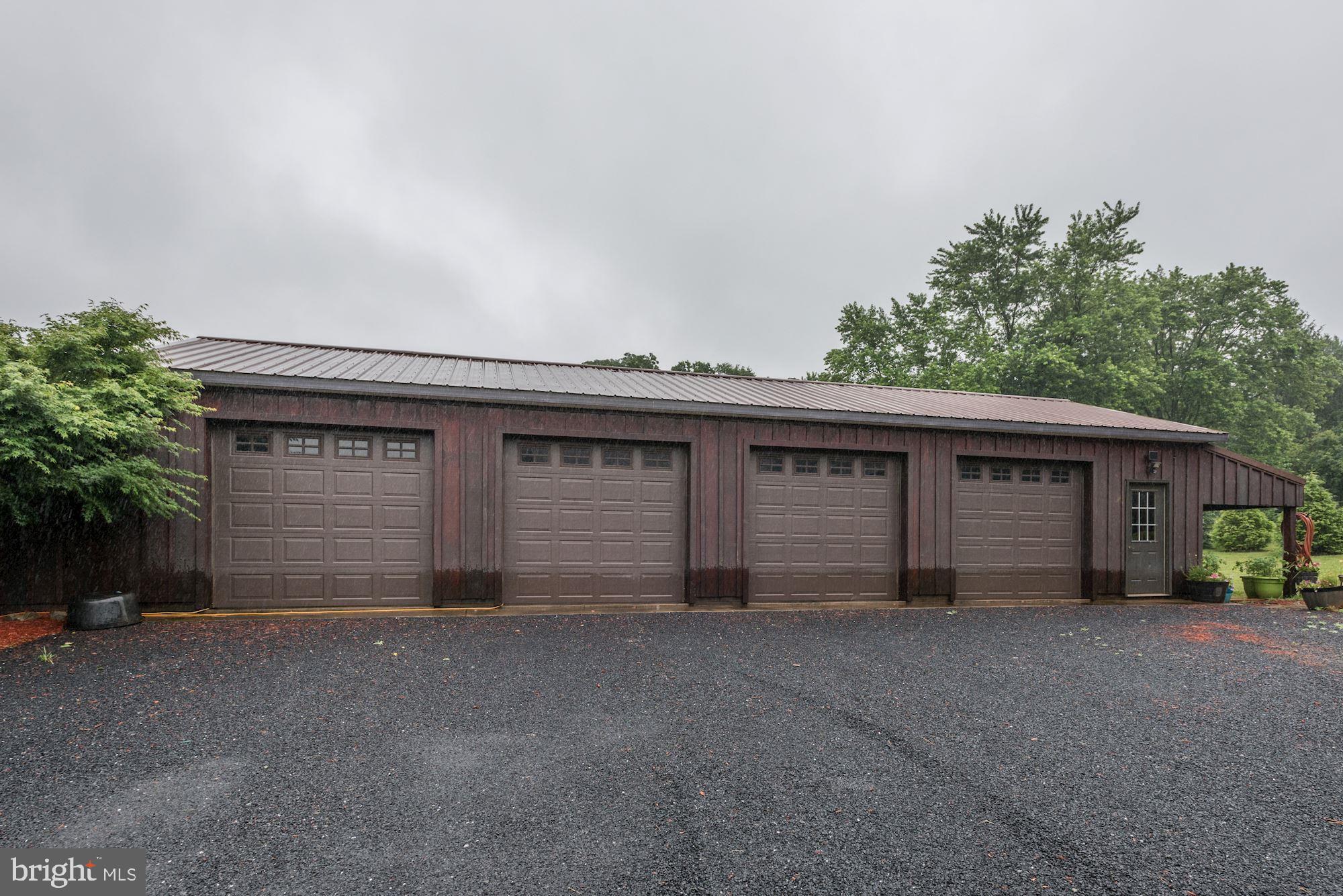 18651 Canby Road Leesburg, VA 20175 - Photo 60 of 68 Four car, oversize detached garage.