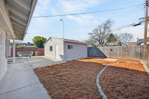 $448,000 | 5676 James Way, Sacramento, CA 95822