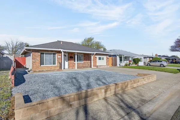 $448,000 | 5676 James Way, Sacramento, CA 95822