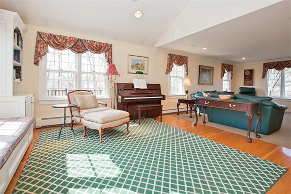 97 Manatee Road Hingham, MA 02043 - Photo 12 of 30