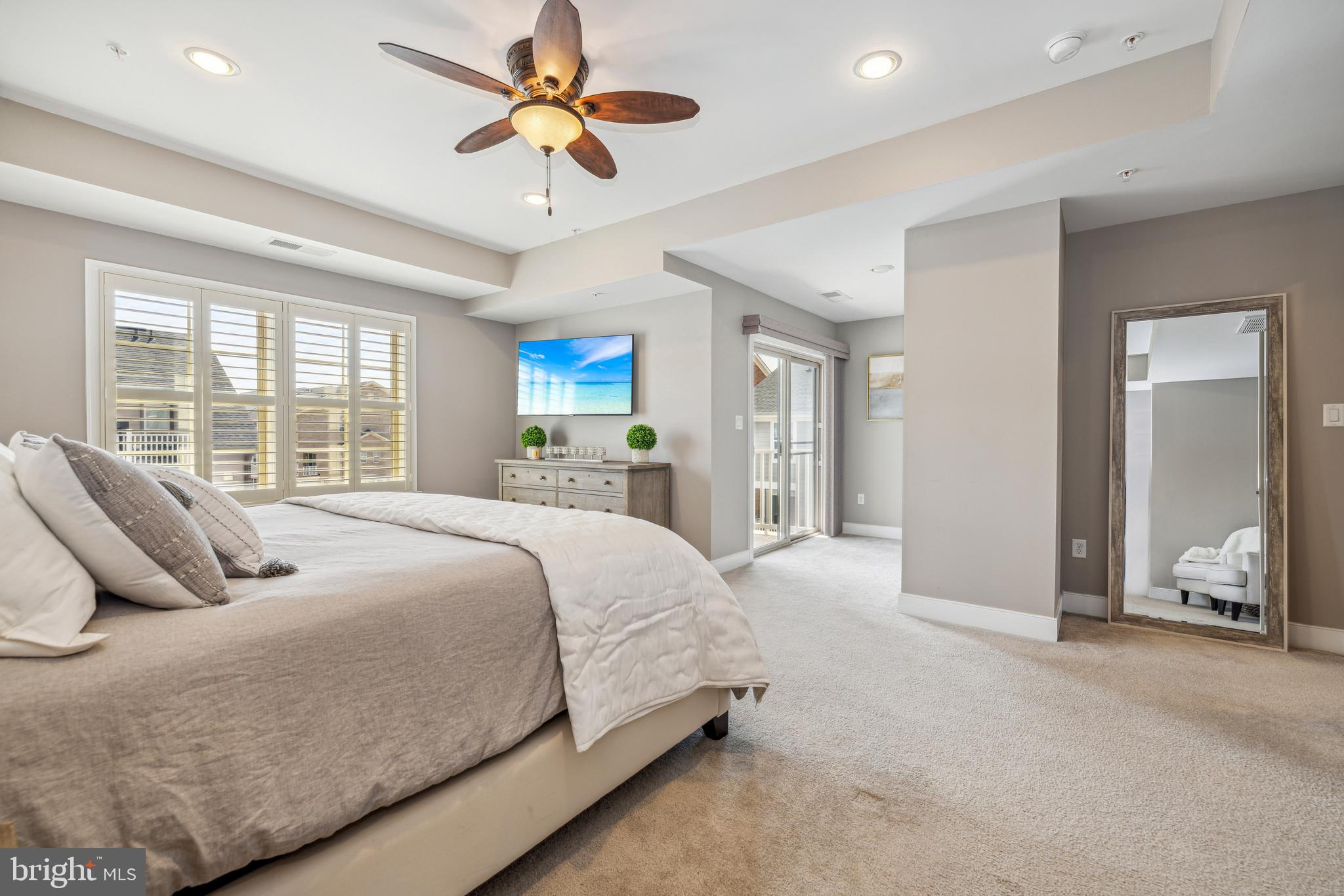 246 Baldwin Street Gaithersburg, MD 20878 - Photo 35 of 60 Primary Bedroom