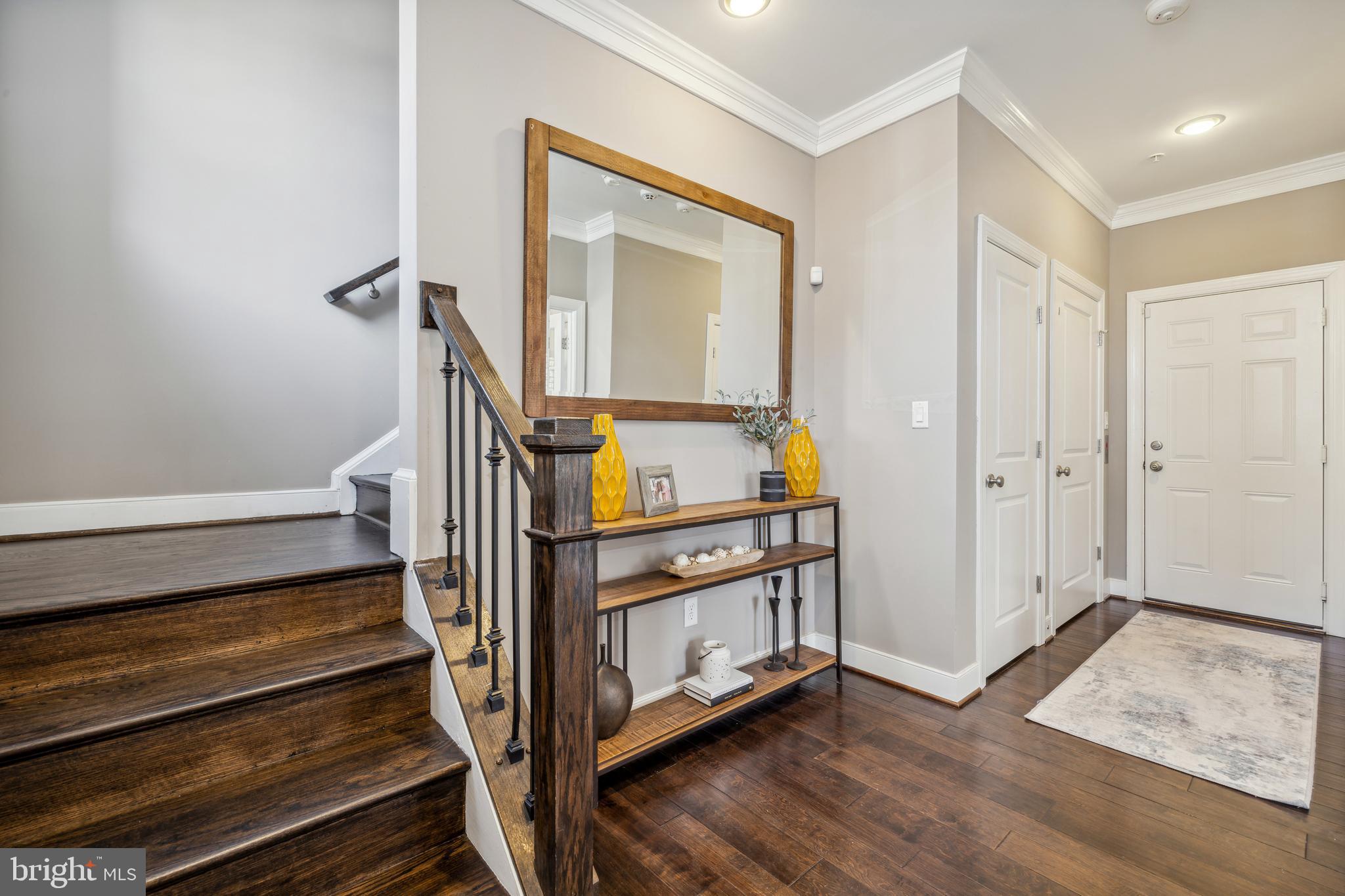 246 Baldwin Street Gaithersburg, MD 20878 - Photo 4 of 60 Front Entry