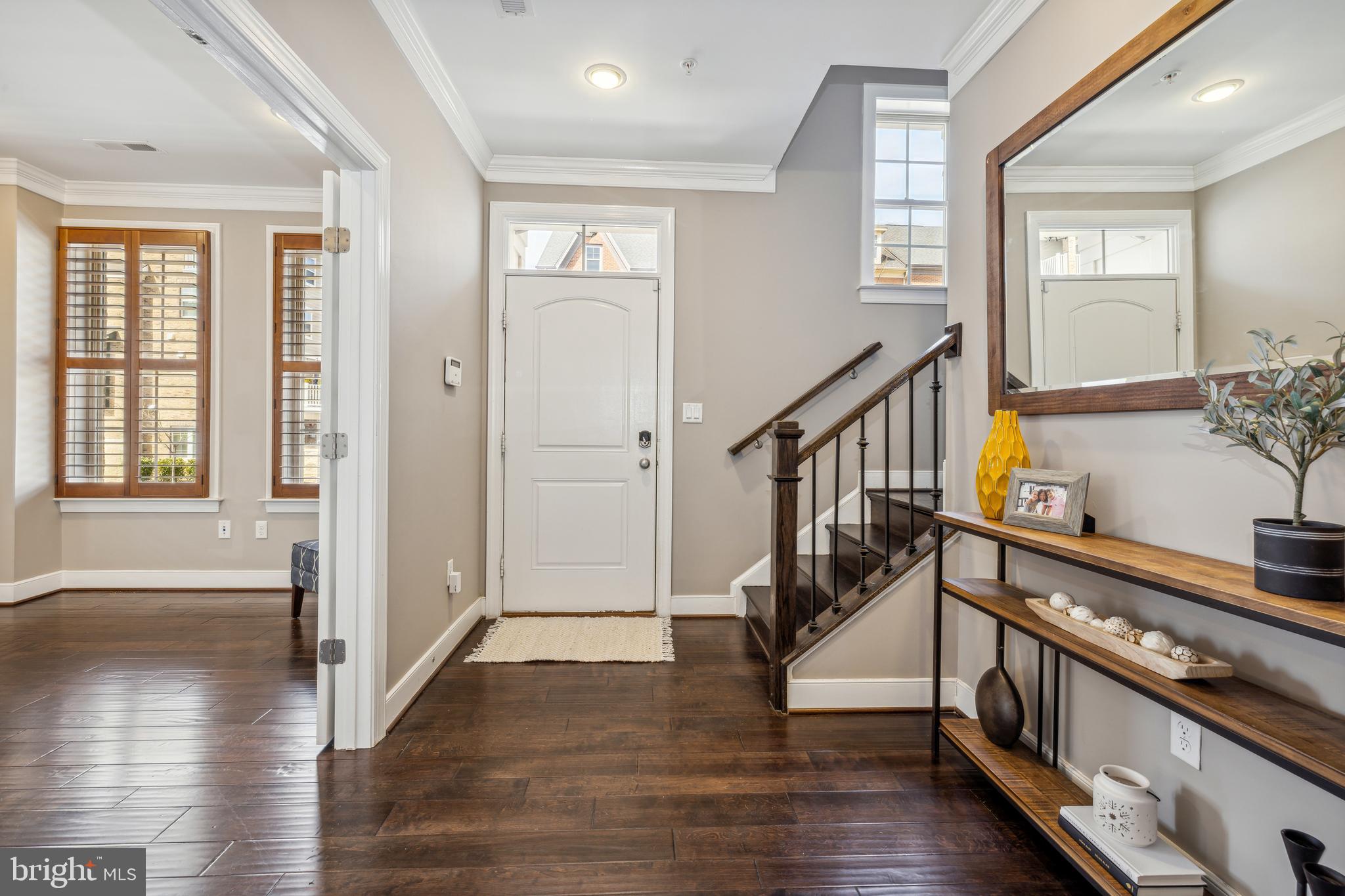 246 Baldwin Street Gaithersburg, MD 20878 - Photo 5 of 60 Front Entry