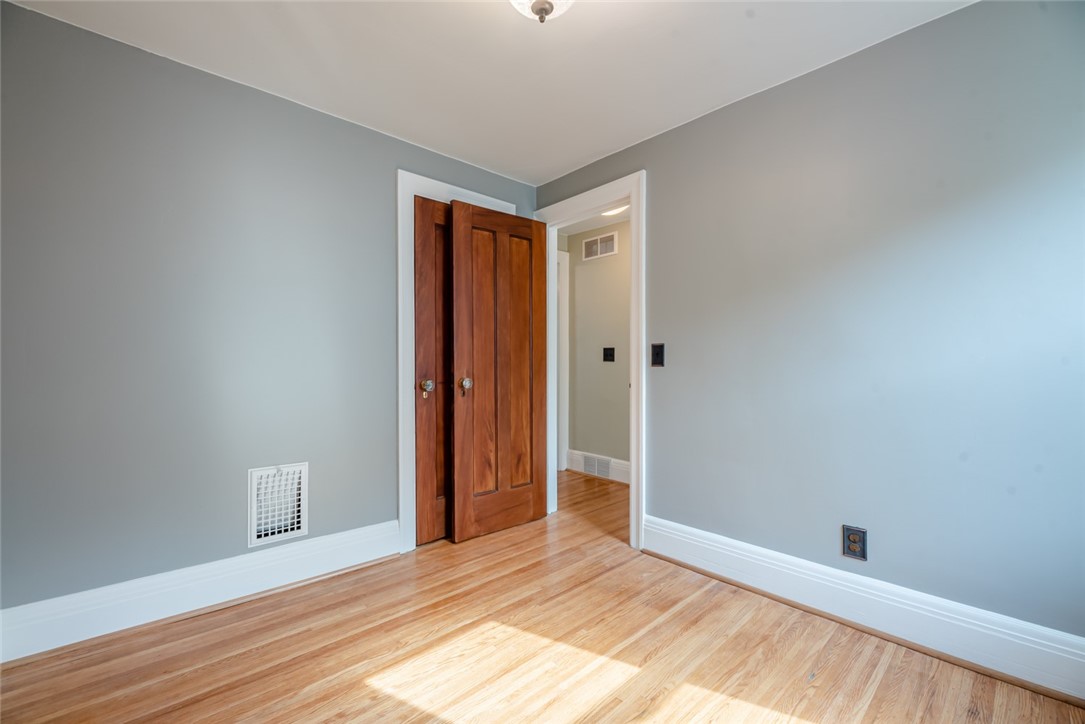 400 Laurelton Road Irondequoit, NY 14609 - Photo 26 of 38