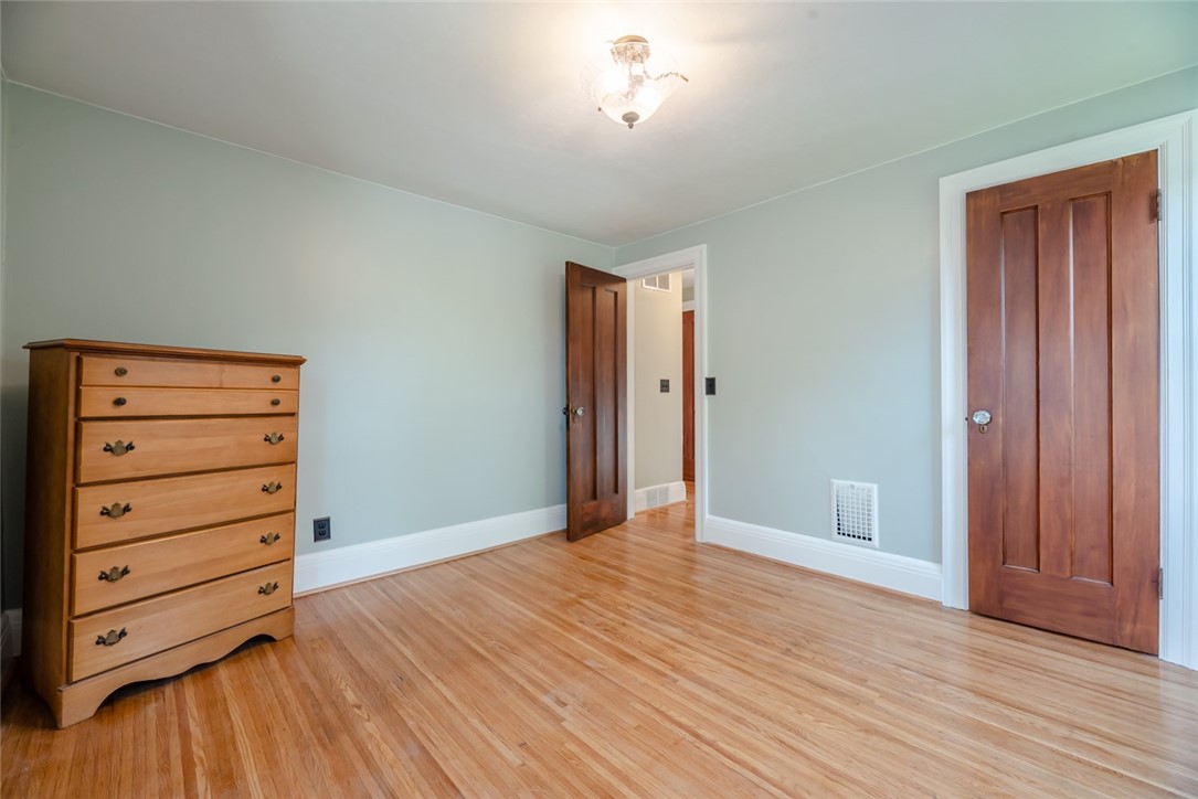 400 Laurelton Road Irondequoit, NY 14609 - Photo 29 of 38