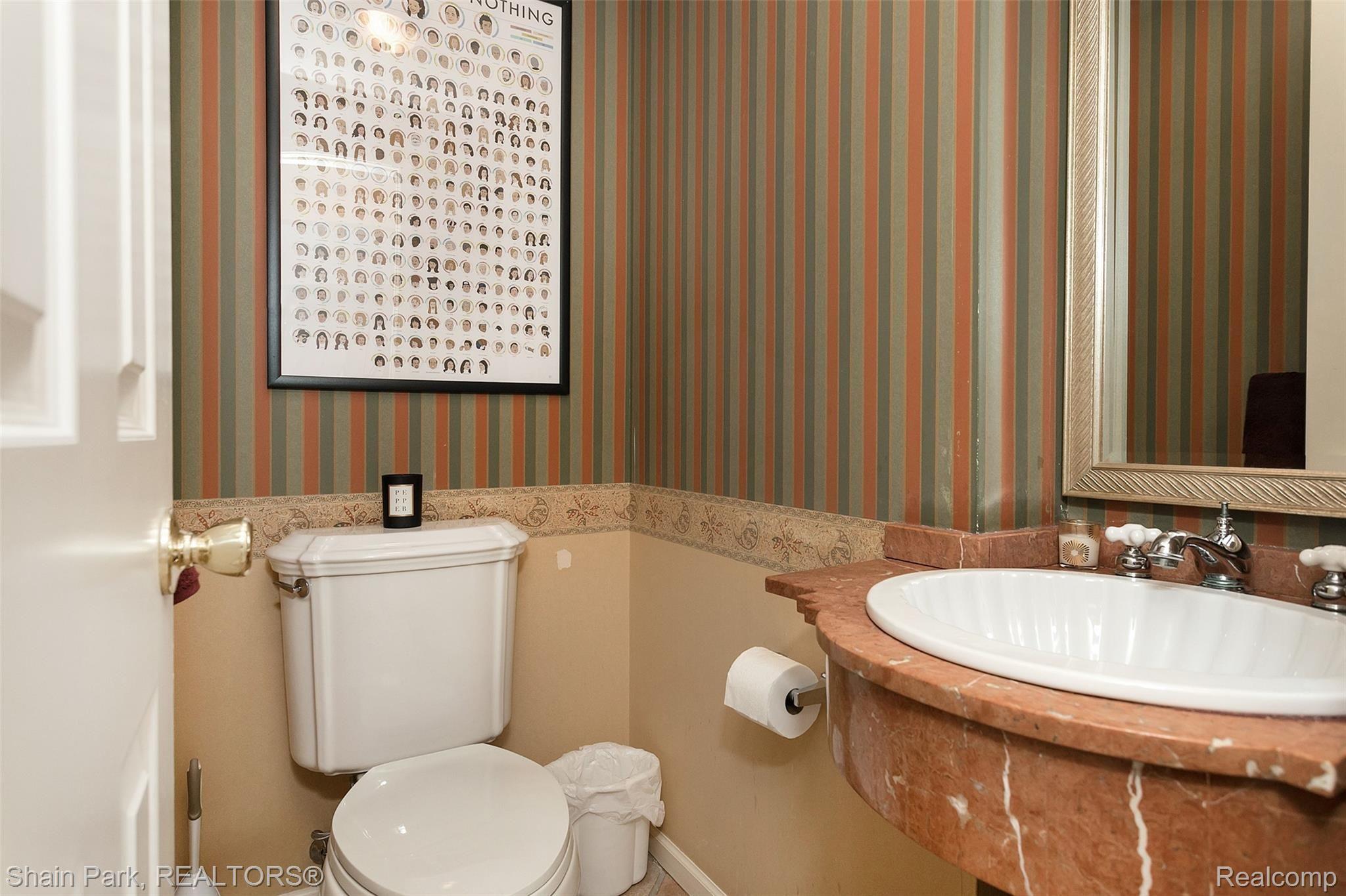 436 Lothrop Road Grosse Pointe, MI 48236 - Photo 18 of 35 Lothrop-18.jpg