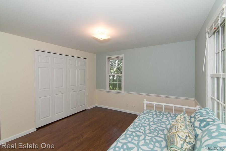 344 Hillview Street Rochester, MI 48306 - Photo 21 of 24 _OL_4288_Hillview_W018.jpg