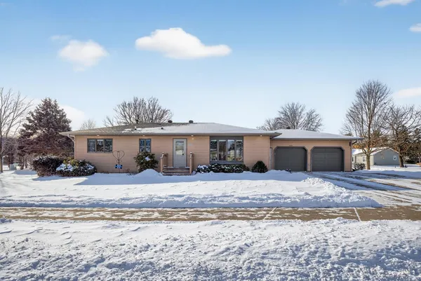 $379,000 | 302 Cross Street, Lake City, MN 55041