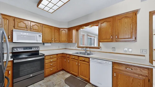 $379,000 | 302 Cross Street, Lake City, MN 55041