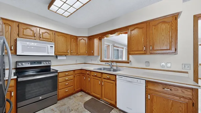 $379,000 | 302 Cross Street, Lake City, MN 55041