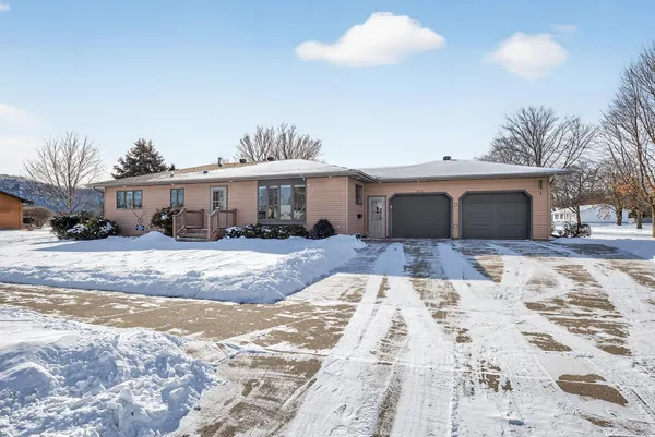 $379,000 | 302 Cross Street, Lake City, MN 55041