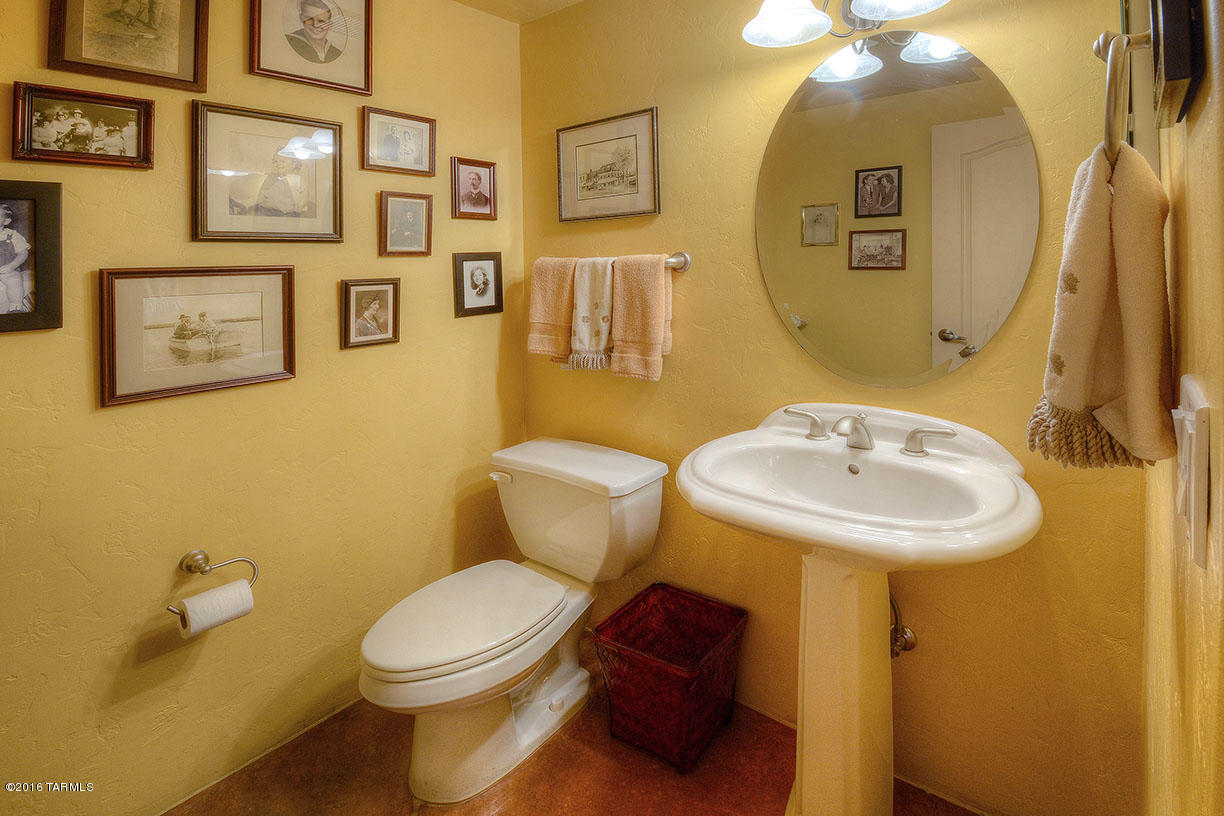 3911 East Ina Road Tucson, AZ 85718 - Photo 14 of 25