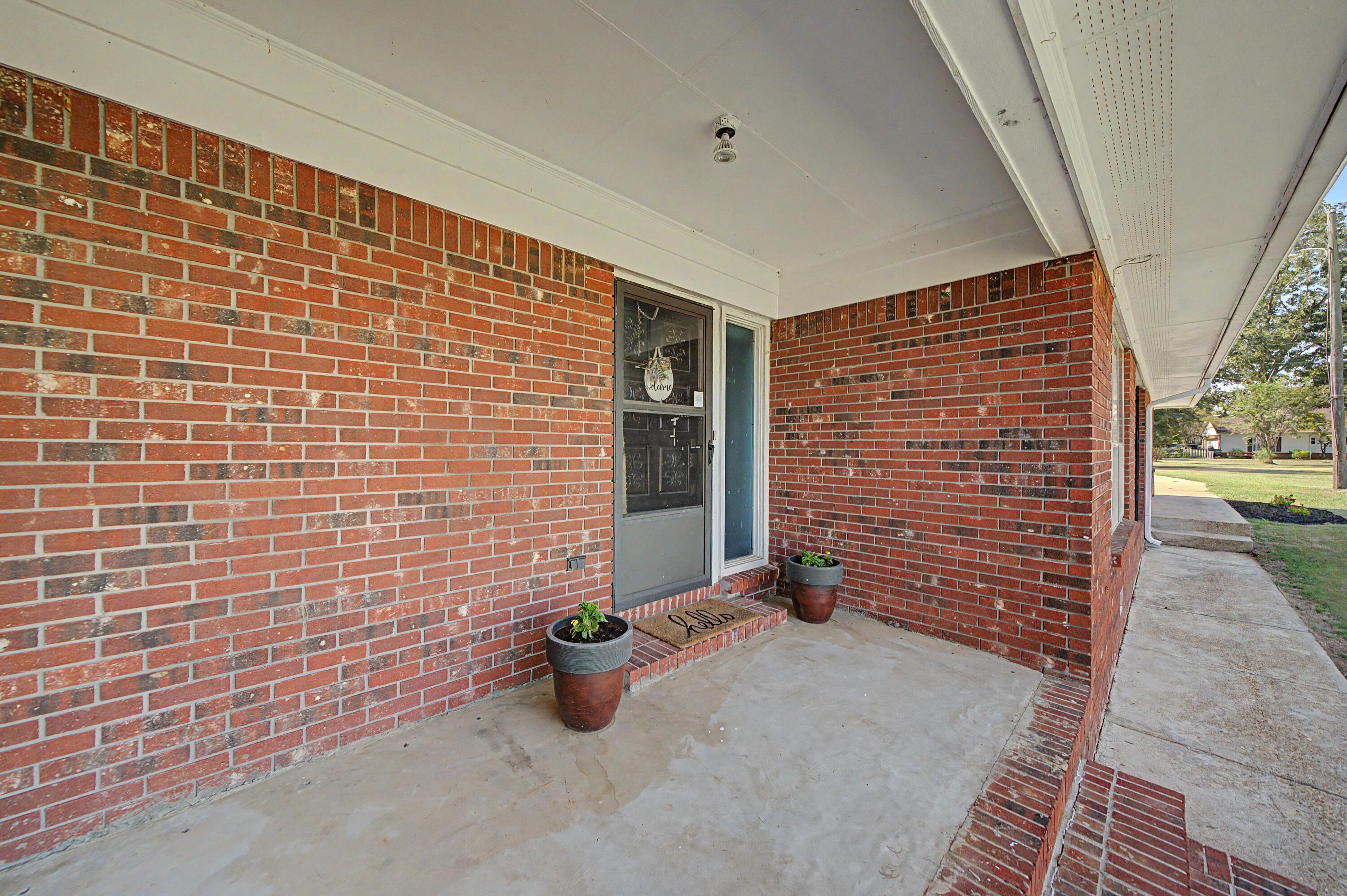 1003 Oaks Country Club Road New Albany, MS 38652 - Photo 42 of 50 Gallery Image 42